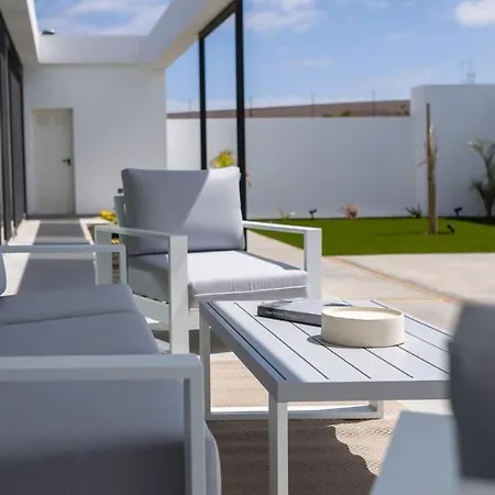 Villa Atlantic Paradise With Heated Pool & Outdoor Kitchen With Bbq *
