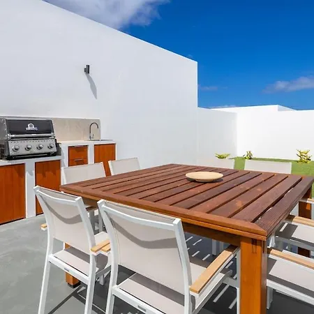Villa Atlantic Paradise With Heated Pool & Outdoor Kitchen With Bbq *